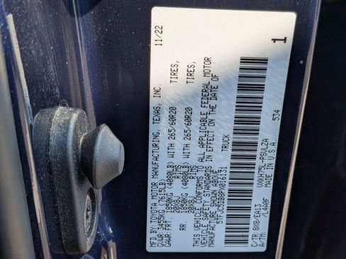 Used 2023 Toyota Tundra Limited w/ Power Package AWD/4WD image 40