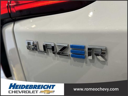 Used 2024 Chevrolet Blazer EV LT AWD/4WD image 38