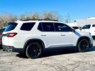 Used 2025 Honda Pilot Black Edition video 3