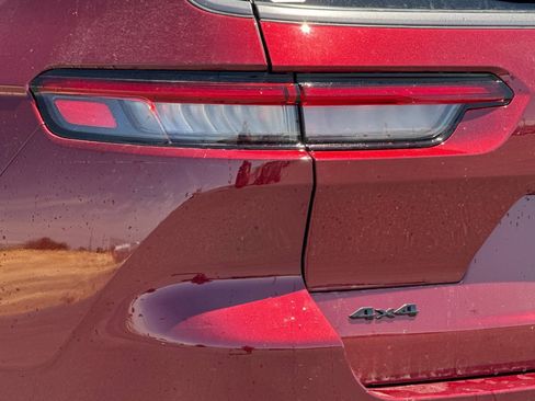 New 2026 Jeep Grand Cherokee L 4WD image 25