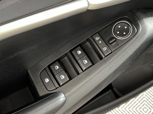 New 2026 Kia Seltos LX image 13