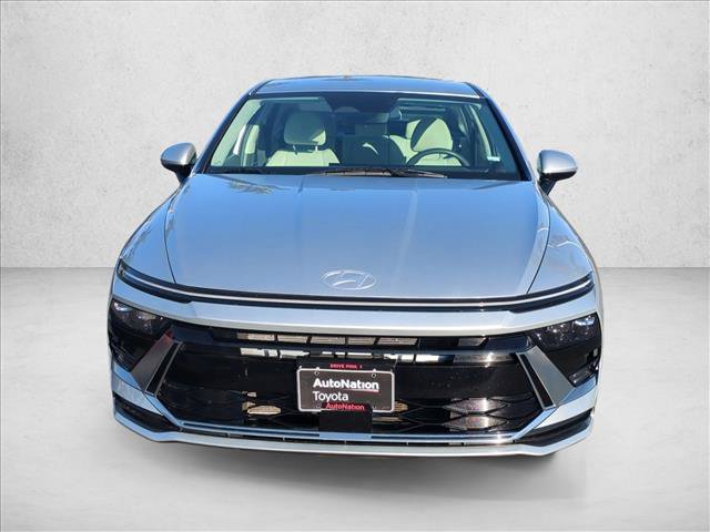Used 2025 Hyundai Sonata SEL FWD image 2