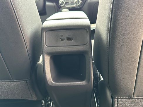 New 2026 Chevrolet Trax LT w/ LT Convenience Package FWD image 22