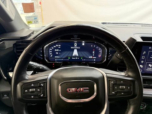 Used 2022 GMC Sierra 1500 SLT w/ X31 Off-Road Package image 15