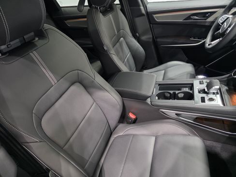New 2026 Jaguar F-PACE R-Dynamic S AWD/4WD image 22