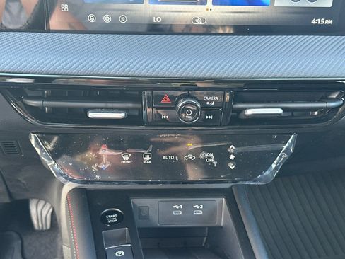 New 2026 Nissan Kicks SR FWD image 29