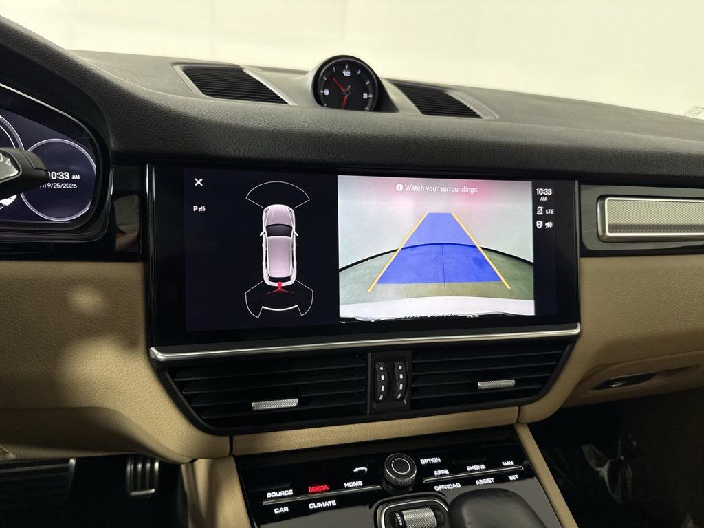 Certified 2023 Porsche Cayenne S Platinum w/ Premium Package Plus AWD/4WD image 30