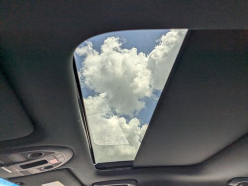 Certified 2025 Genesis G70 2.5T w/ Sport Prestige Package image 18