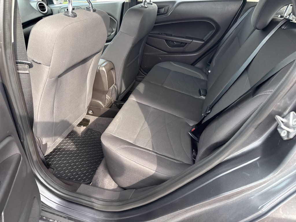 Used 2019 Ford Fiesta SE FWD image 14