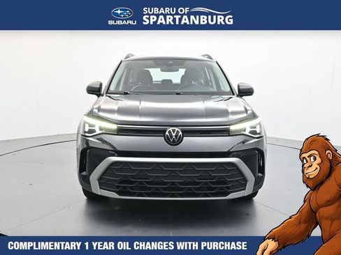 Used 2025 Volkswagen Taos S FWD image 2