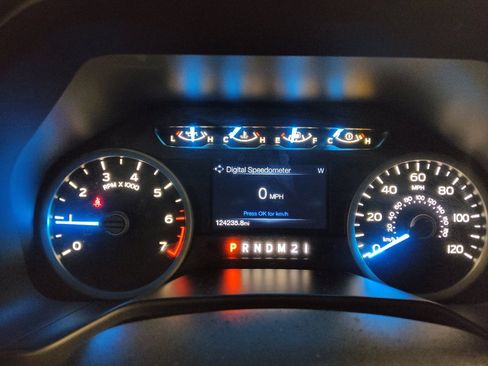 Used 2016 Ford F150 XLT w/ Equipment Group 301A Mid RWD image 23
