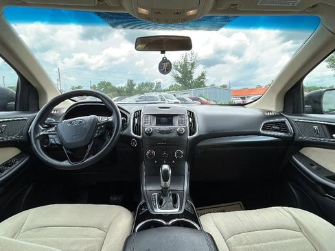 Used 2016 Ford Edge SE FWD image 31