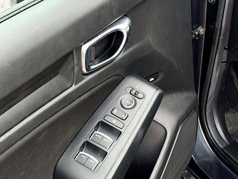 Used 2025 Honda Civic Sport image 17