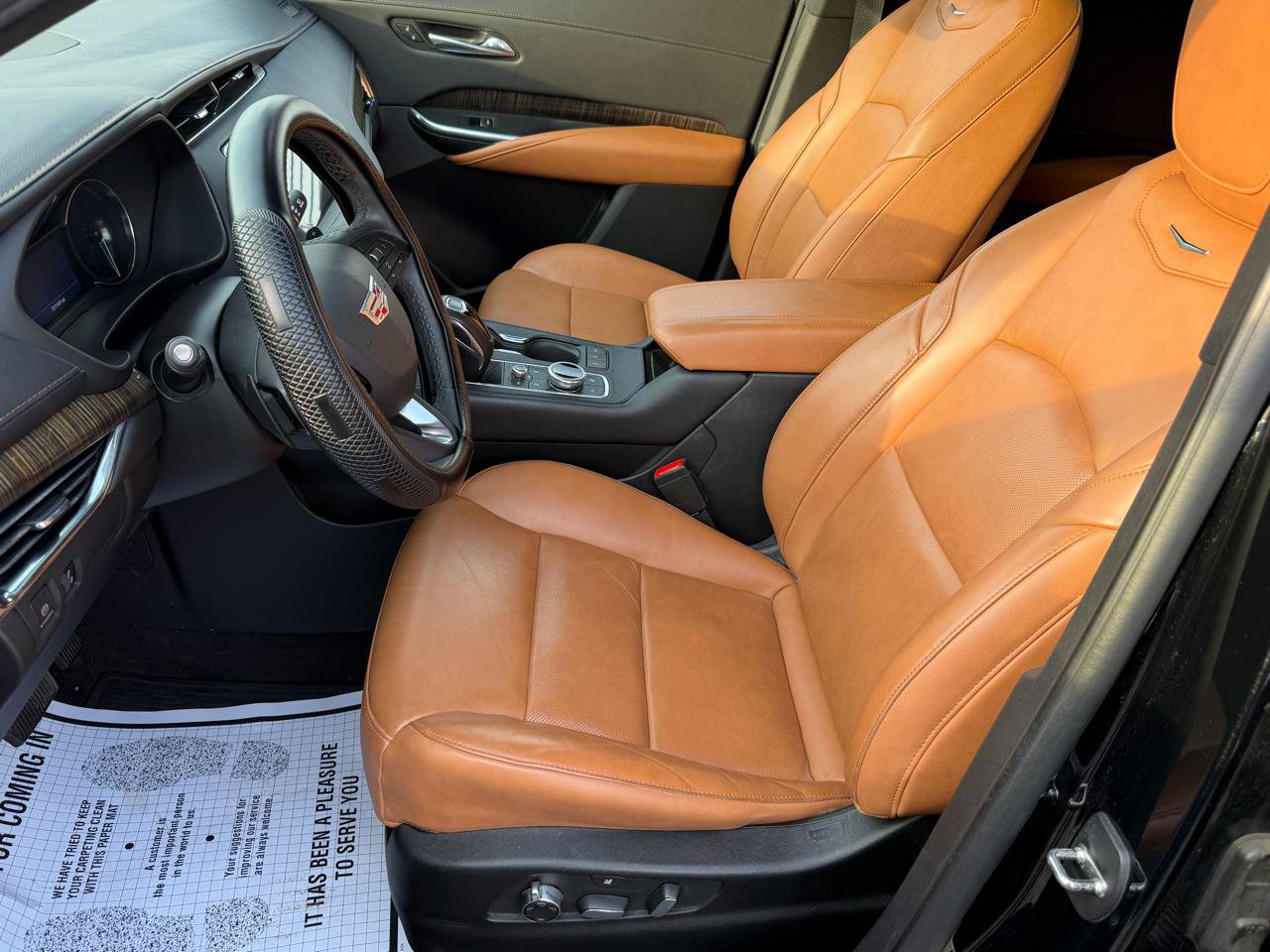Used 2019 Cadillac XT4 Premium Luxury AWD/4WD image 9