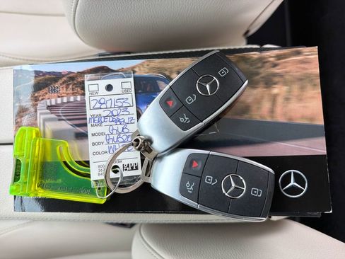 Used 2023 Mercedes-Benz GLB 250 w/ Premium Package image 35