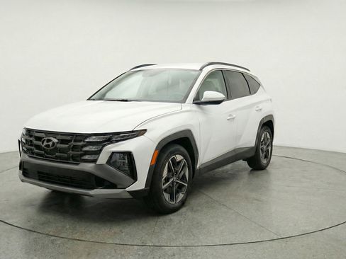 Used 2025 Hyundai Tucson SEL image 3