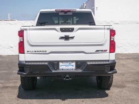 Used 2025 Chevrolet Silverado 1500 ZR2 w/ Technology Package AWD/4WD image 8