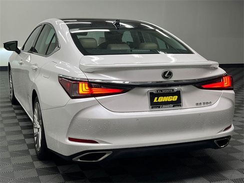 Used 2021 Lexus ES 350 Luxury image 8