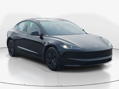 Used 2025 Tesla Model 3 Long Range image 2