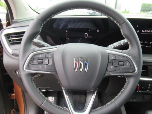 Used 2024 Buick Encore GX Preferred FWD image 21