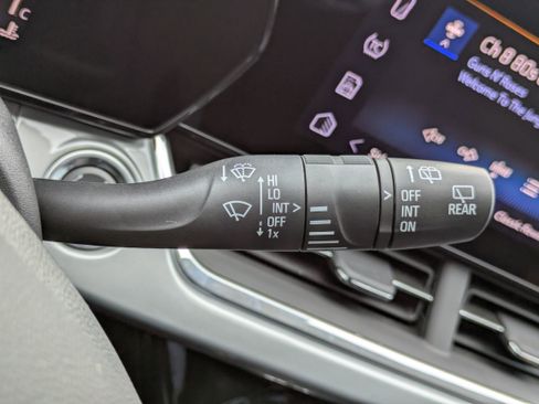 New 2025 Chevrolet Trax LT w/ Driver Confidence Package image 19