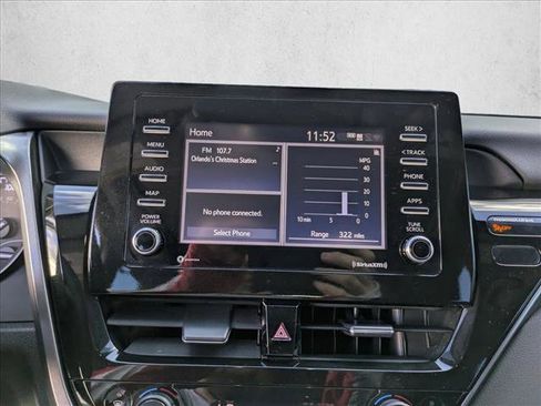 Used 2022 Toyota Camry SE image 14