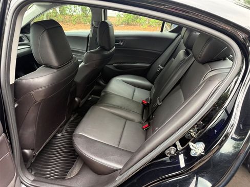 Used 2018 Acura ILX FWD image 13
