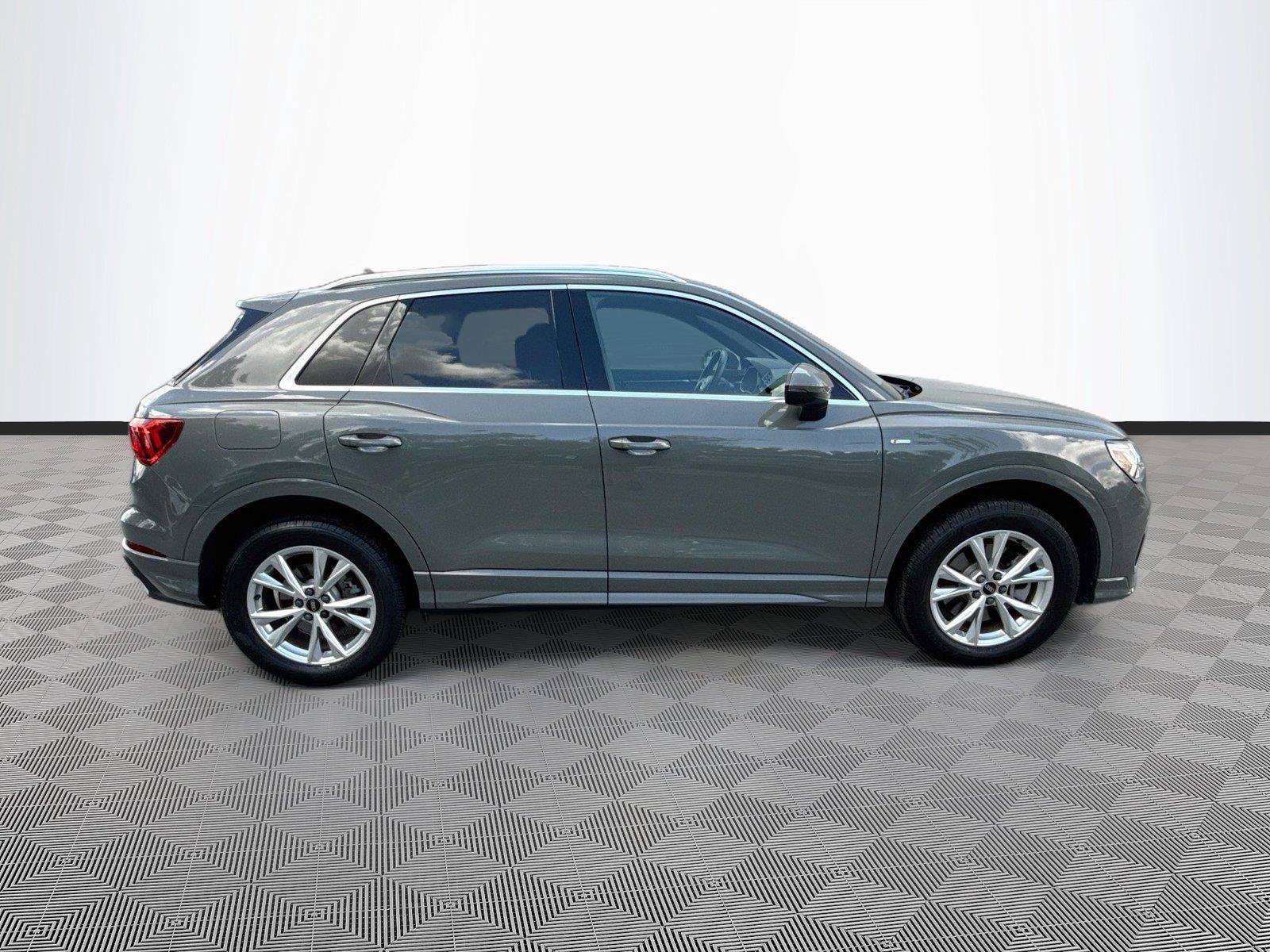 Used 2023 Audi Q3 2.0T Premium w/ Convenience Package AWD/4WD image 8