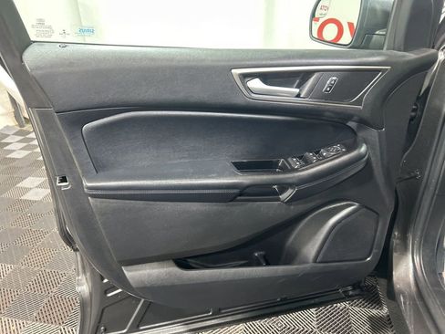 Used 2015 Ford Edge SEL w/ Equipment Group 201A AWD/4WD image 21