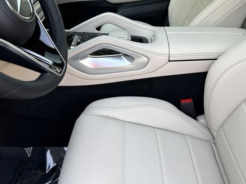 Certified 2026 Mercedes-Benz GLE 450 4MATIC image 45