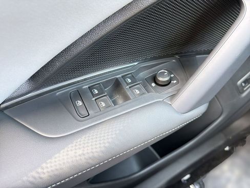 New 2026 Volkswagen Tiguan SE AWD/4WD image 13