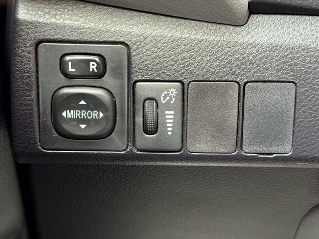 Used 2015 Toyota Corolla LE FWD image 24