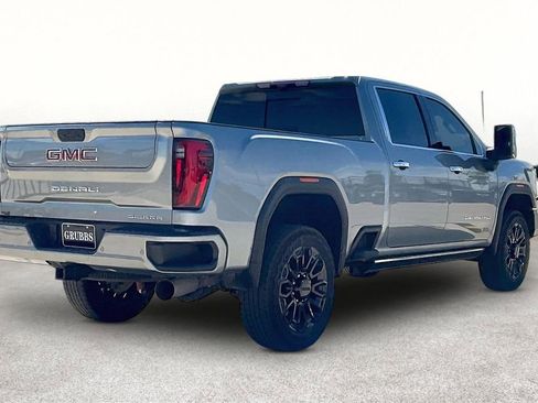 Used 2024 GMC Sierra 2500 Denali w/ Technology Package image 2