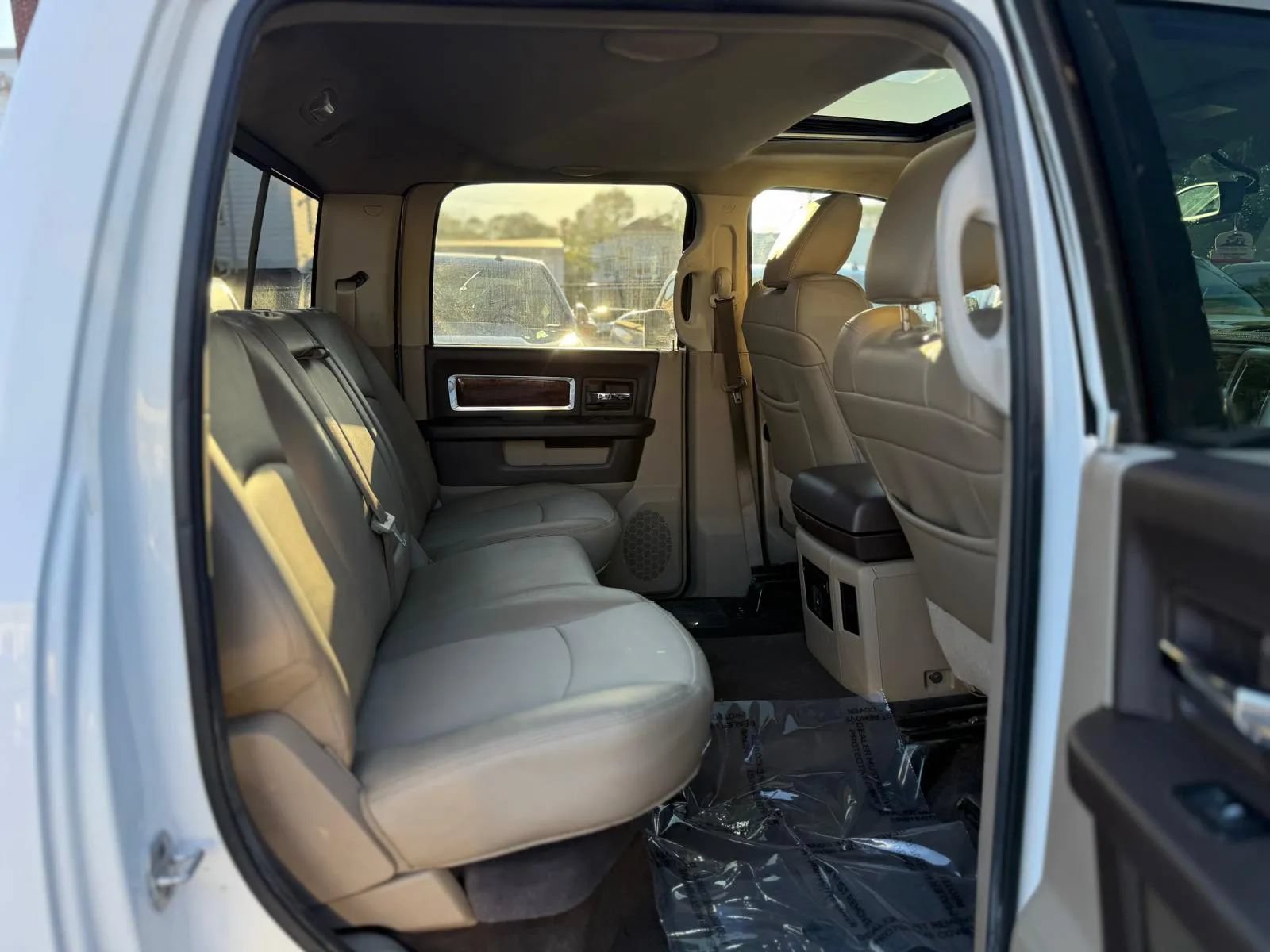 Used 2012 RAM 2500 Laramie w/ Cold Weather Group AWD/4WD image 24