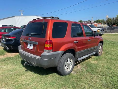 Used 2007 Ford Escape XLS FWD image 4