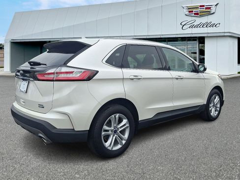 Used 2019 Ford Edge SEL w/ Equipment Group 201A image 6