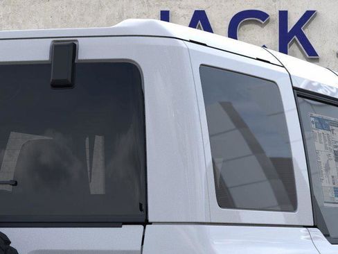 New 2025 Ford Bronco Badlands image 25