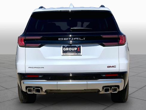 Used 2026 GMC Acadia Denali w/ Super Cruise Package FWD image 5