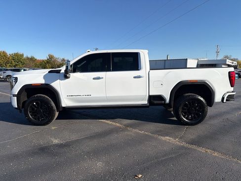 Used 2024 GMC Sierra 2500 Denali Ultimate AWD/4WD image 7