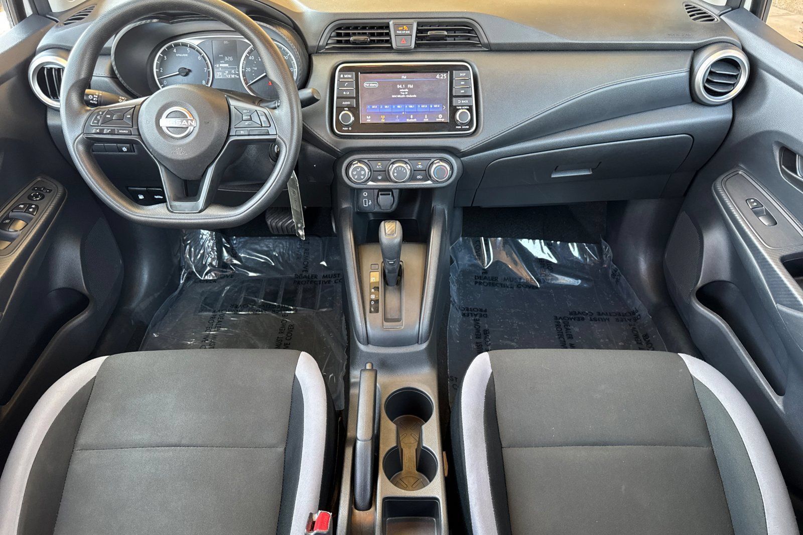 Used 2025 Nissan Versa S FWD image 13