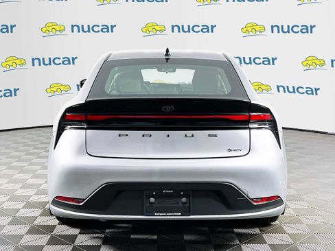 New 2026 Toyota Prius LE image 6