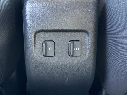 Certified 2024 Nissan Kicks SV image 17