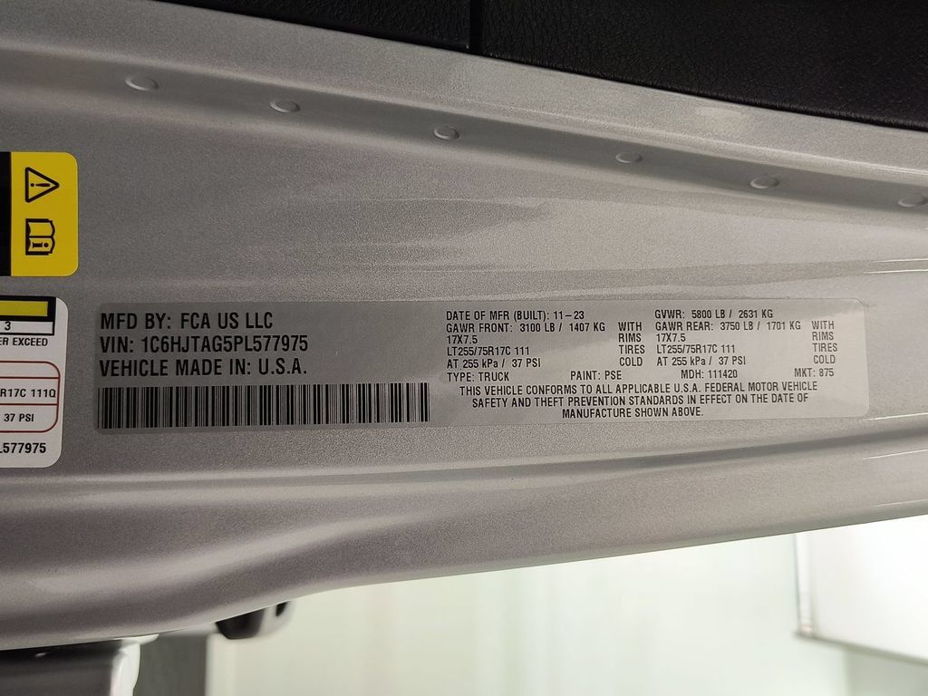 Used 2023 Jeep Gladiator Sport AWD/4WD image 26