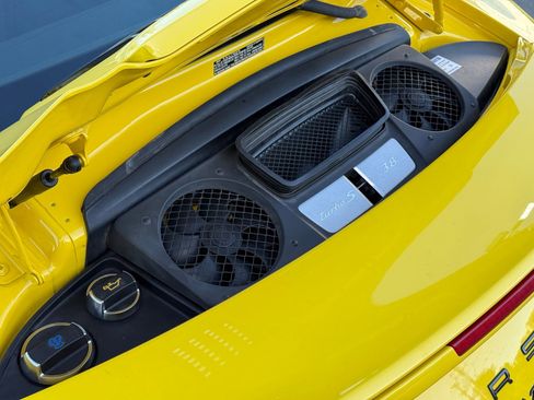 Certified 2019 Porsche 911 Turbo S image 38