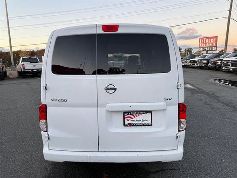 Used 2015 Nissan NV200 SV w/ Technology Package image 8