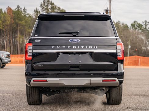 Certified 2023 Ford Expedition Platinum image 7