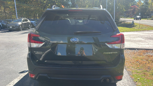 Used 2024 Subaru Forester Premium AWD/4WD image 6