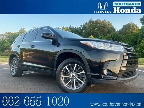 Used 2019 Toyota Highlander XLE image 1