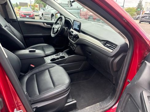Used 2022 Ford Escape SEL w/ Technology Package AWD/4WD image 37