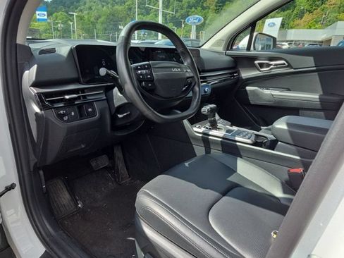 Used 2026 Kia Sportage EX AWD/4WD image 9